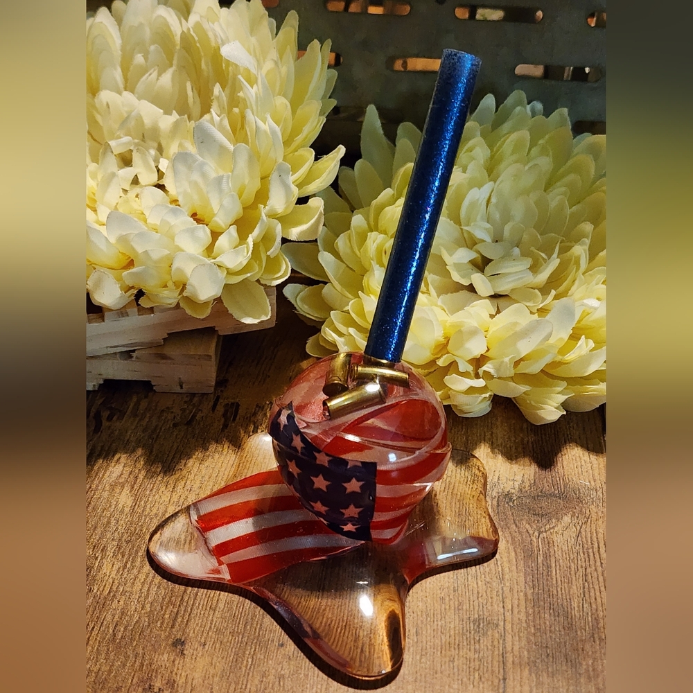 Handcrafted Epoxy Resin Statue Paper Weight Decor -Melting Lollipop / Popsicle - Picture 13 of 15